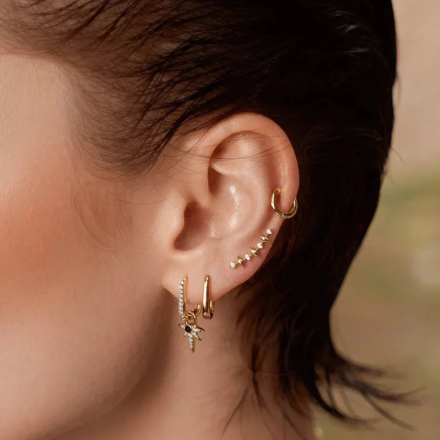 Ania Haie E061-12G Σκουλαρίκια Black Onyx Star Drop Hoop από Επιχρυσωμένο Ασήμι