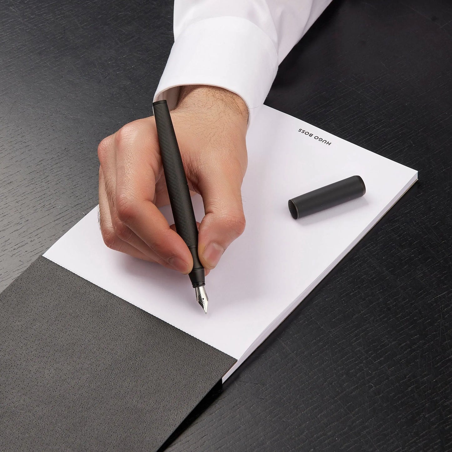 HUGO BOSS HSQ4742A Πένα Arche Iconic Black Fountain Pen Hugo Boss