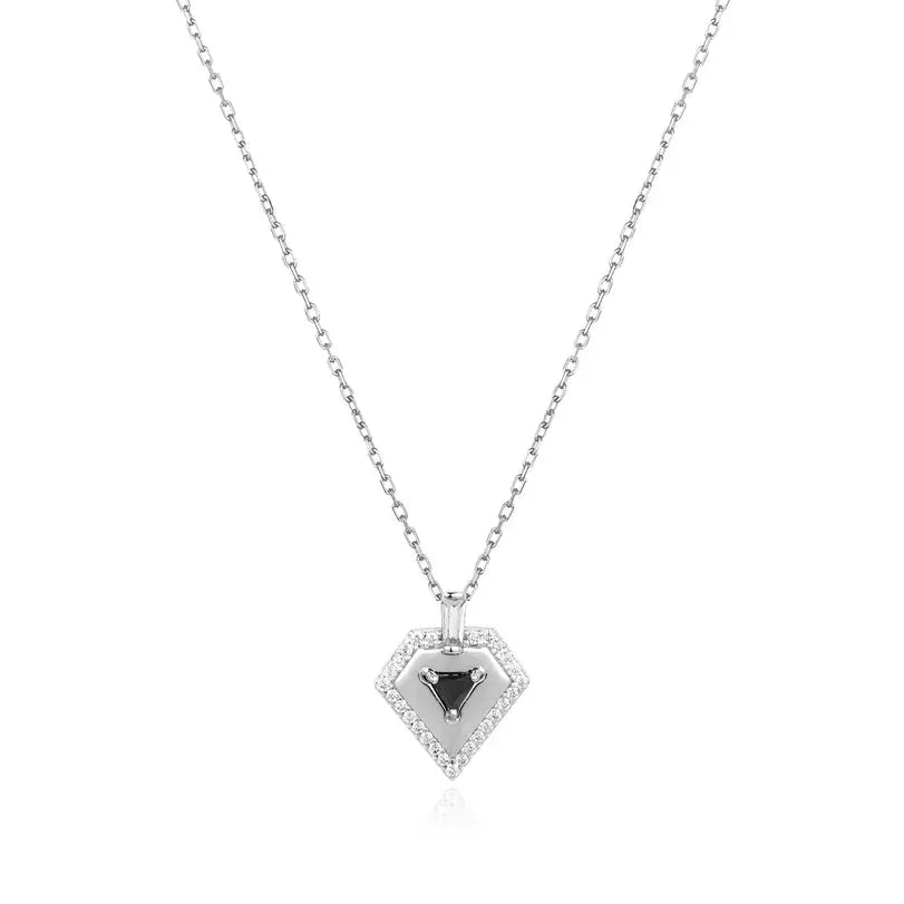 GM220W Zircon Heart Necklace In Platinum Plated Silver