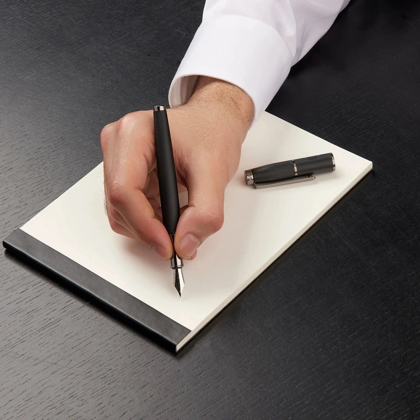 Cerruti 1881 NSW4542A Brick Black Fountain Pen