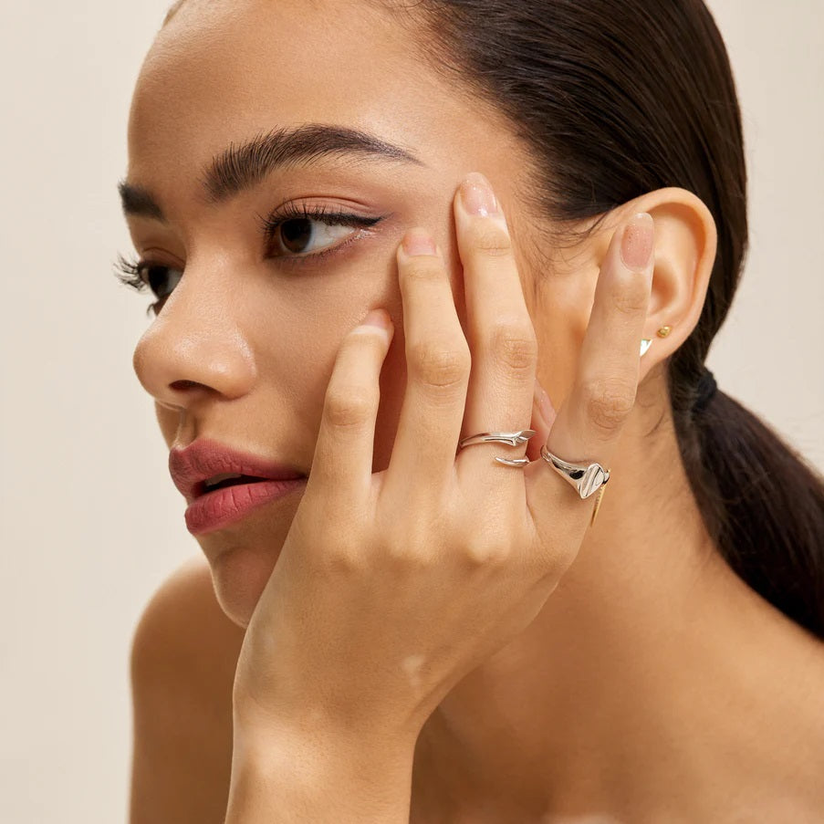 Ring RG018-1 Single Stone In Platinum Plated Silver