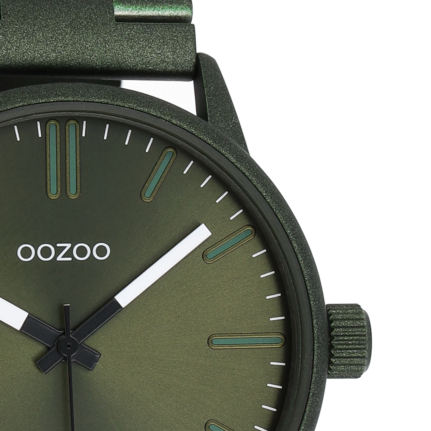 OOZOO C11402 45mm Timepiece Green Metallic Bracelet