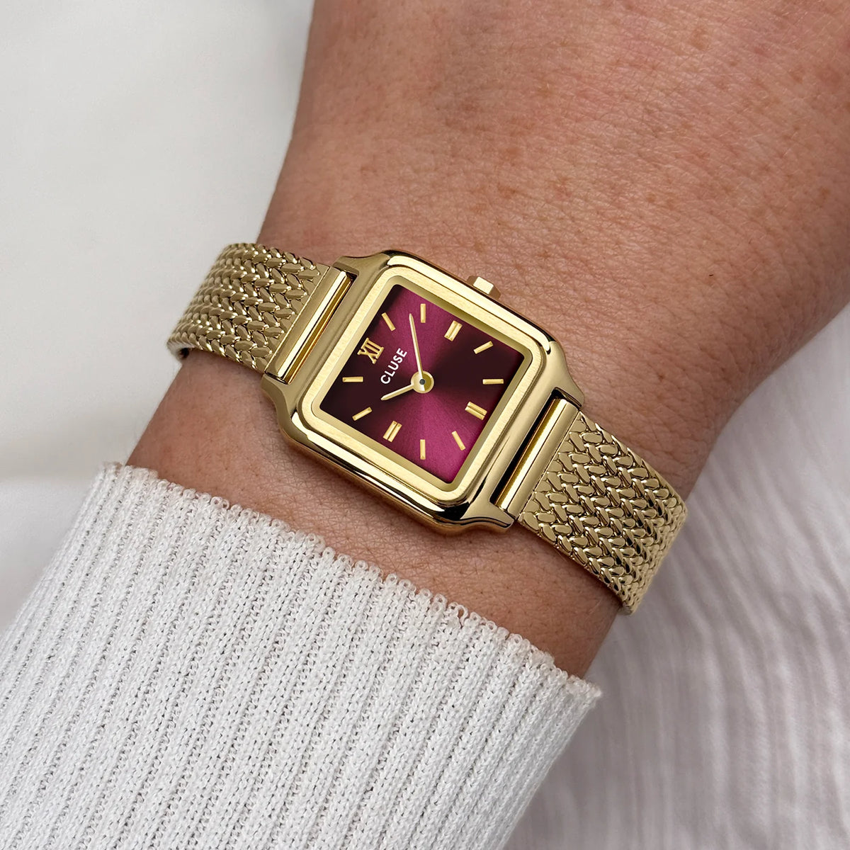 Cluse CW15510 Gracieuse Mini Gold Stainless Steel Mesh Bracelet