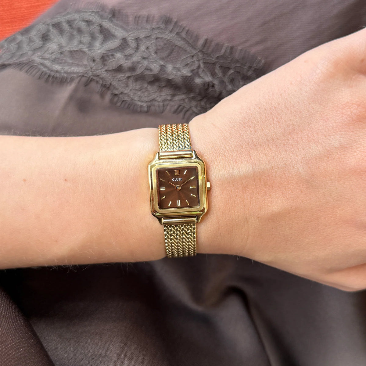 Cluse CW15511 Gracieuse Mini Gold Stainless Steel Mesh Bracelet