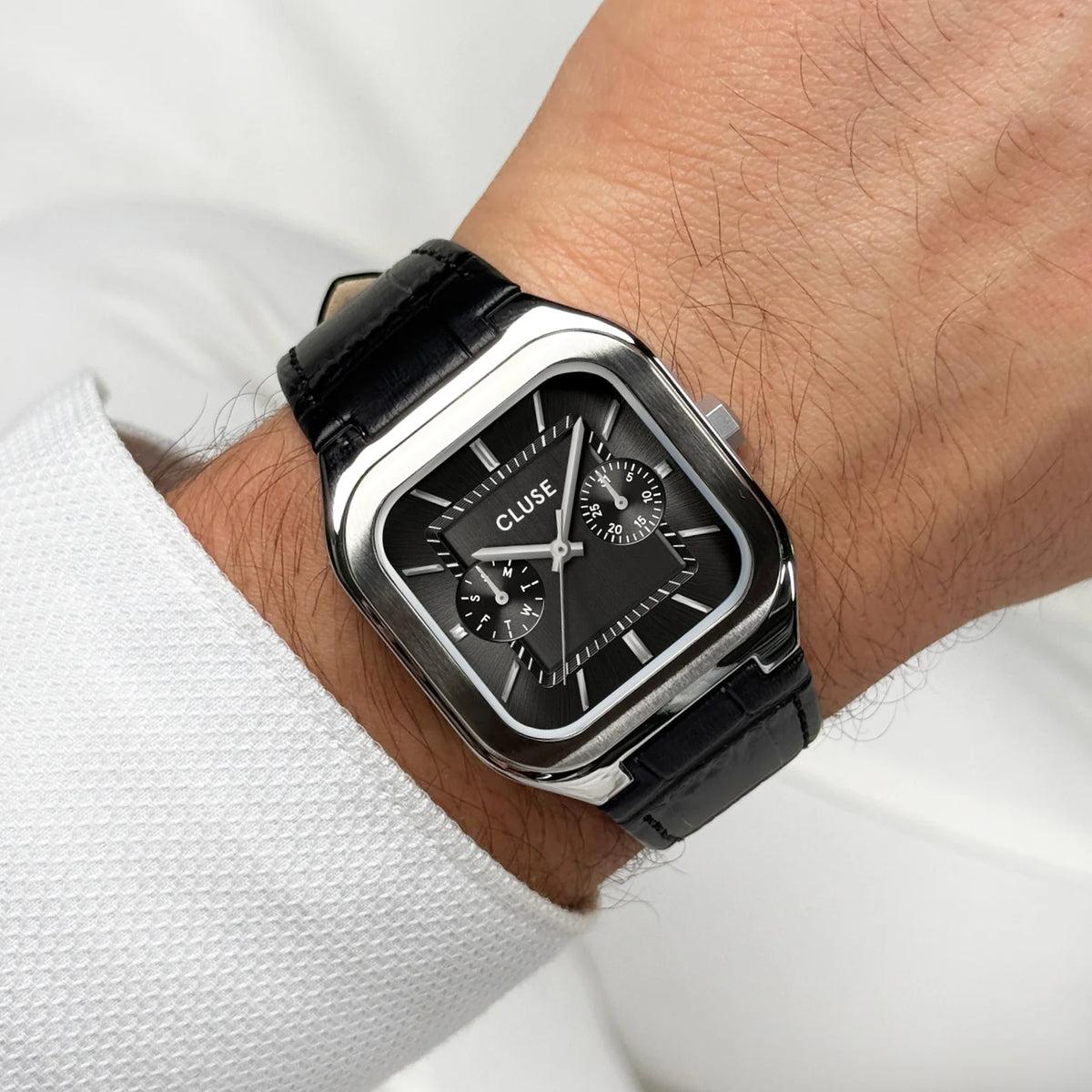 Cluse CW26203 Quadrus Multifunction Black Leather Strap
