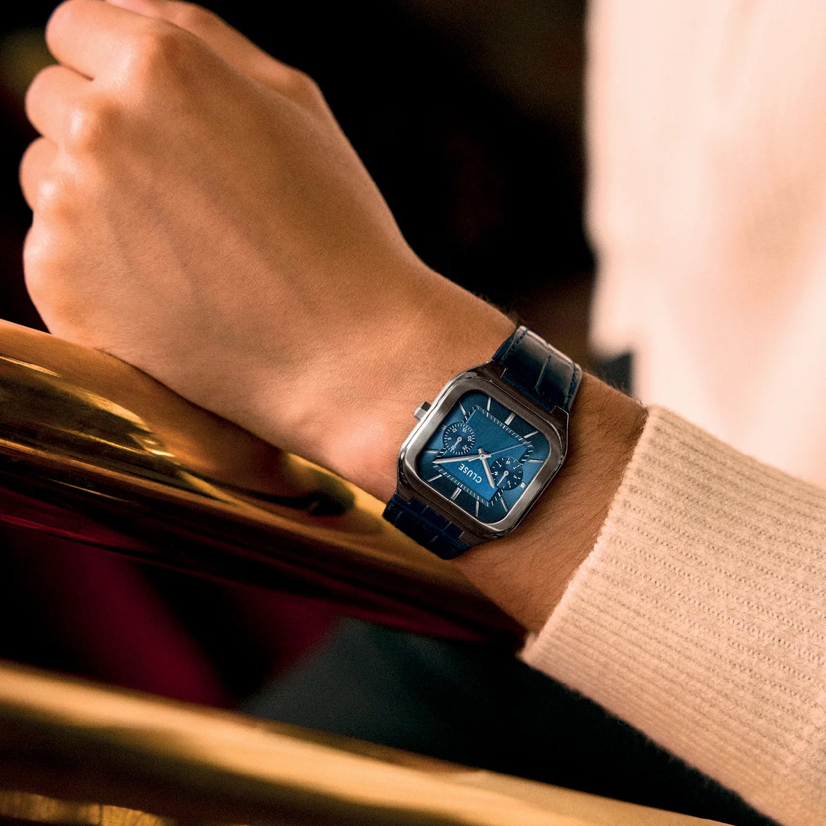 Cluse CW26207 Quadrus Multifunction Blue Leather Strap