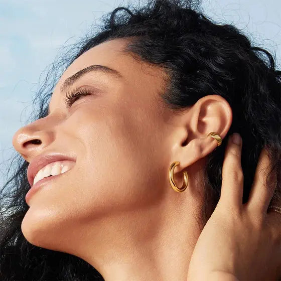 SC036-3M Butterfly Earrings in Gold Plated Silver