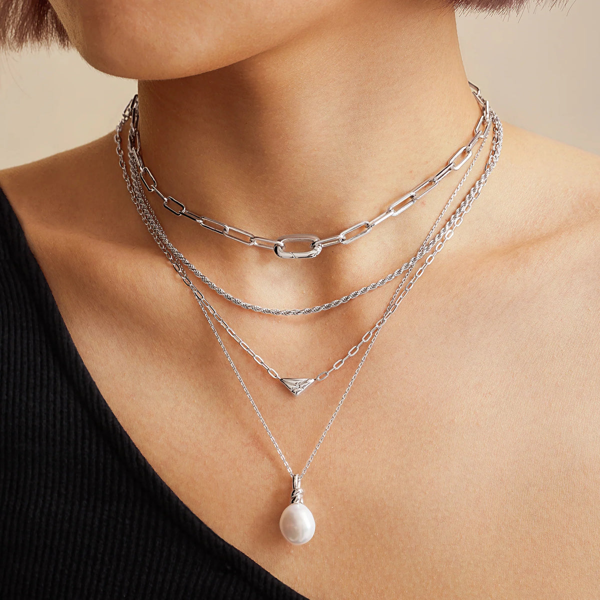 GM220W Zircon Heart Necklace In Platinum Plated Silver