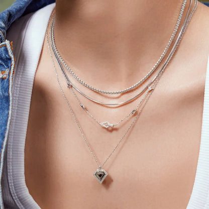 GM220W Zircon Heart Necklace In Platinum Plated Silver