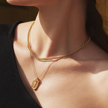 GM220W Zircon Heart Necklace In Platinum Plated Silver