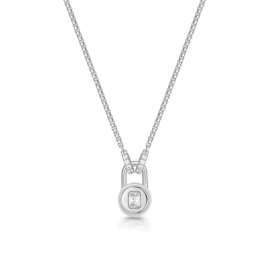 GM220W Zircon Heart Necklace In Platinum Plated Silver