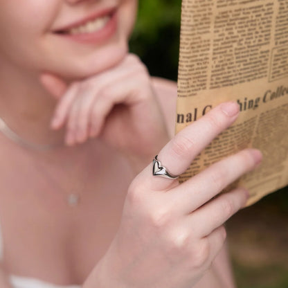 Ania Haie R057-02H-52 Δαχτυλίδι Love Signet Από Επιπλατινωμένο Ασήμι