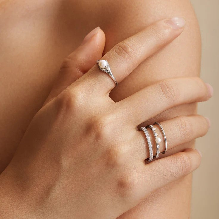 Ring RG018-1 Single Stone In Platinum Plated Silver
