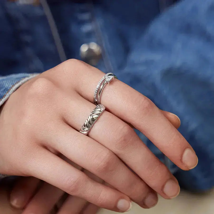 Ring RG018-1 Single Stone In Platinum Plated Silver
