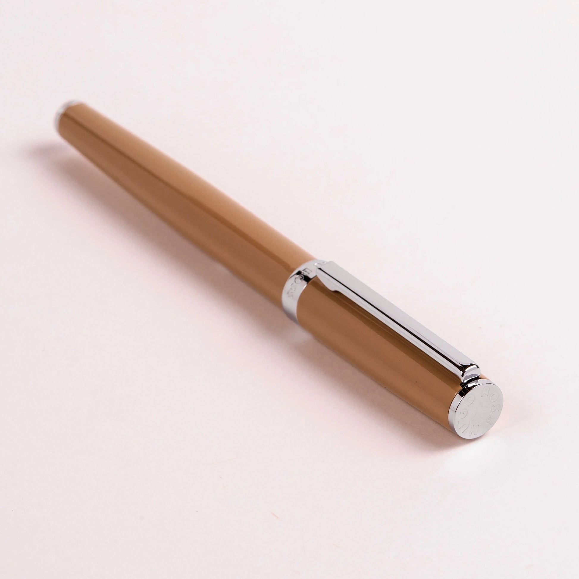 HUGO BOSS HSN2545Z Στυλό Gear Icon Camel Rollerball Pen - Κοσμηματοπωλείο Goldy